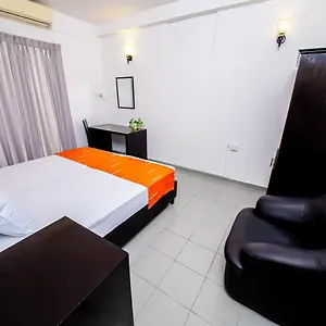 Asian House 招待所