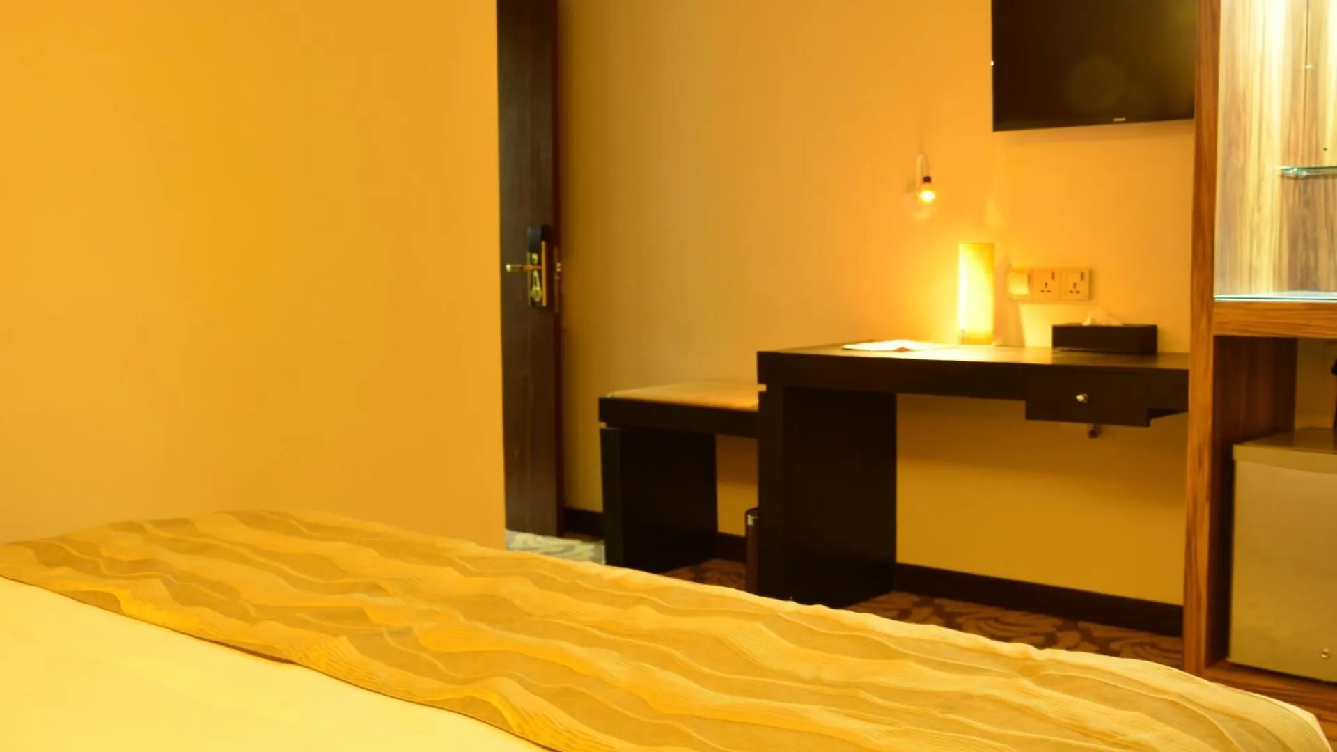 Pearl City Hotel Colombo Sri Lanka