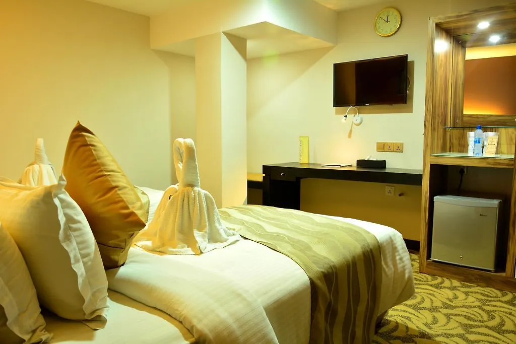 Pearl City Hotel Colombo 3*,