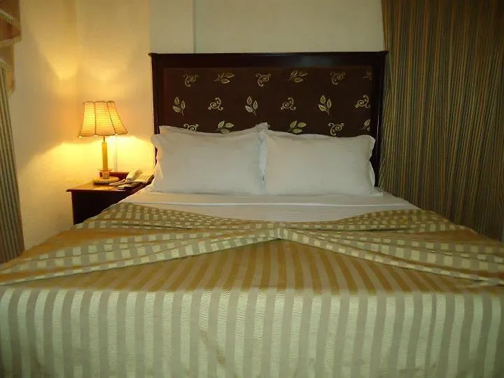 Pearl City Hotel Colombo