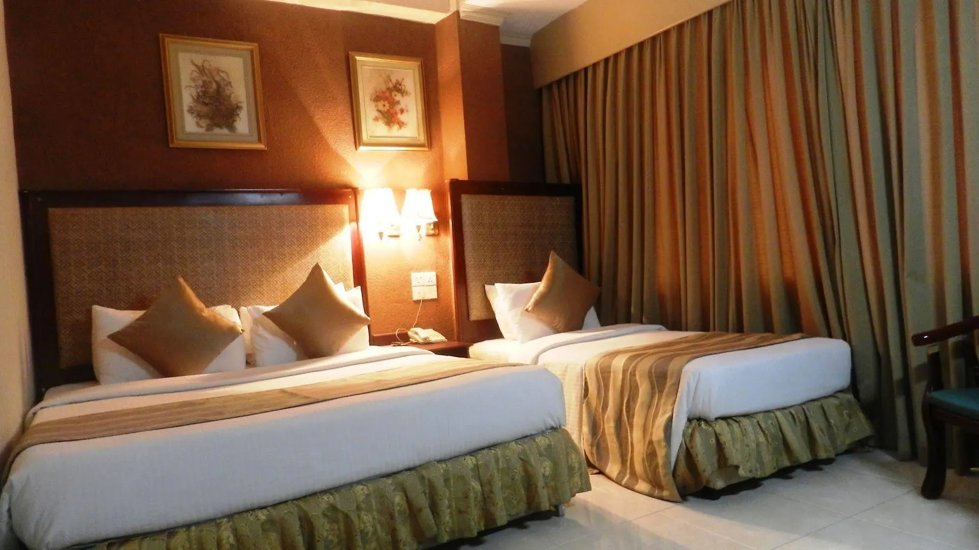 Pearl City Hotel Colombo